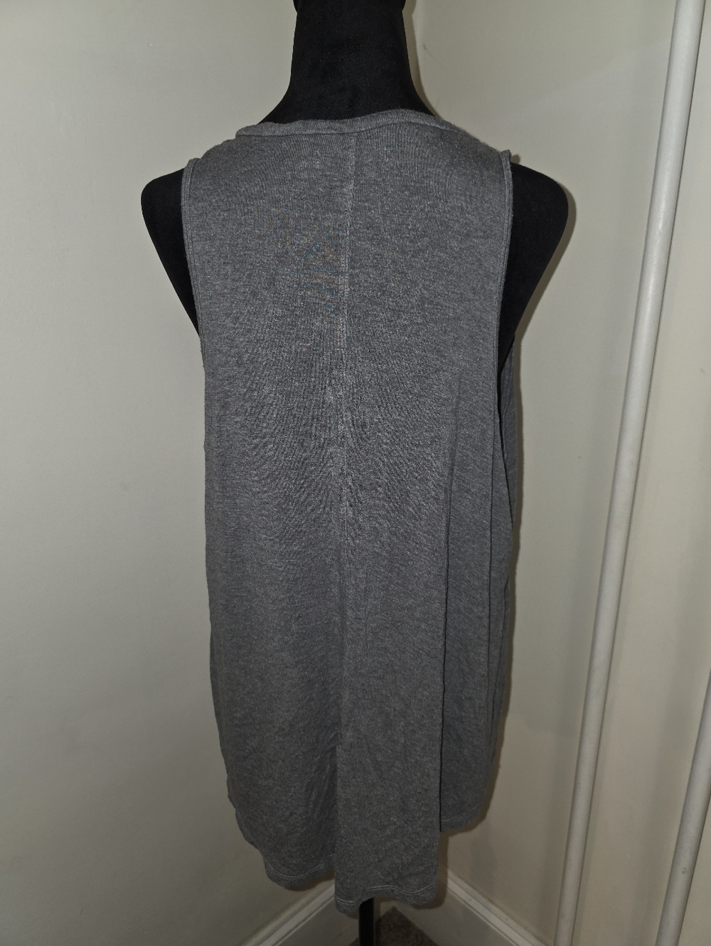 Maurices And Old Navy Tank Top Bundle - Picture 7 of 7